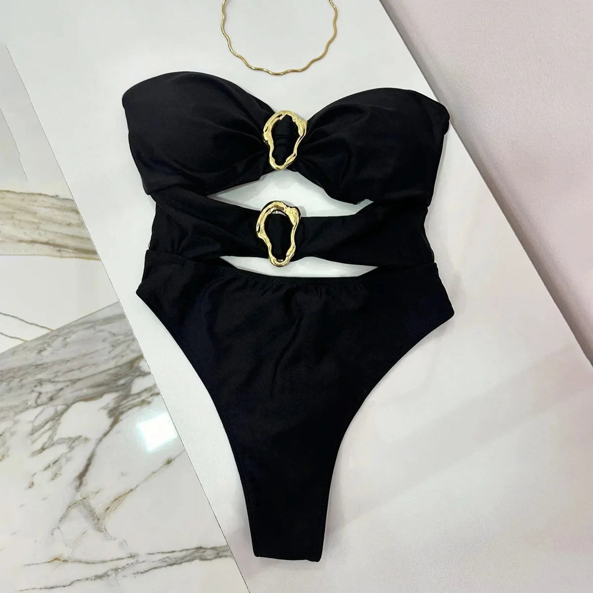 Traje de baño enterizo sexy con anillos metálicos calados en 3 colores para mujer, estilo bandeau, corte alto en la pierna, modelo B022D